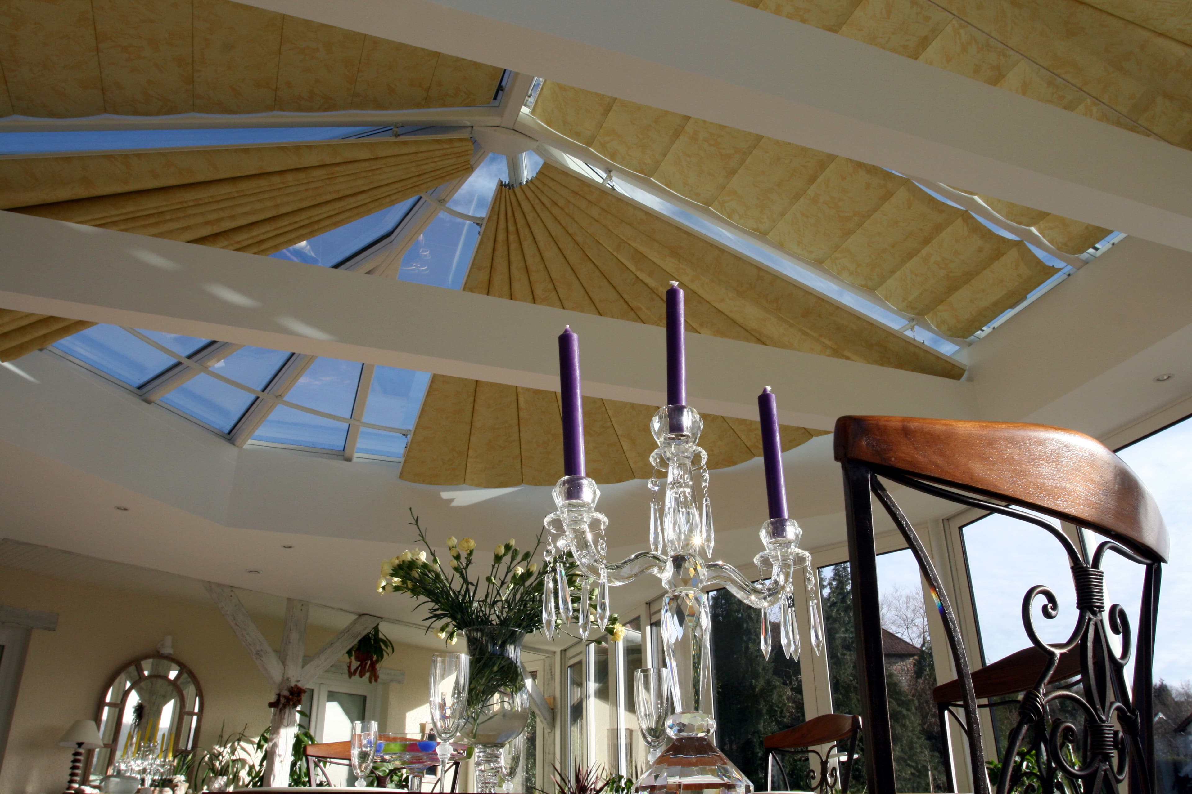 Store vélum anti-chaleur en éventail – Véranda victorienne